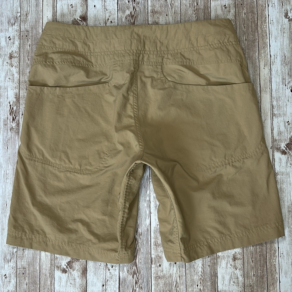 Mountain Hardware Women's Belted Cargo Shorts sz 4 Tan Nylon Hiking Outdoor 8” - Picture 11 of 16